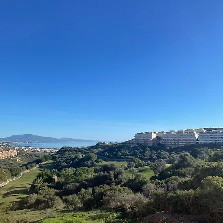 Duquesa Village Cozy Golf & Apartment